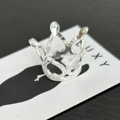 Luxy Charm Pointed Forelock Crown