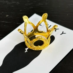 Luxy Charm Pointed Forelock Crown