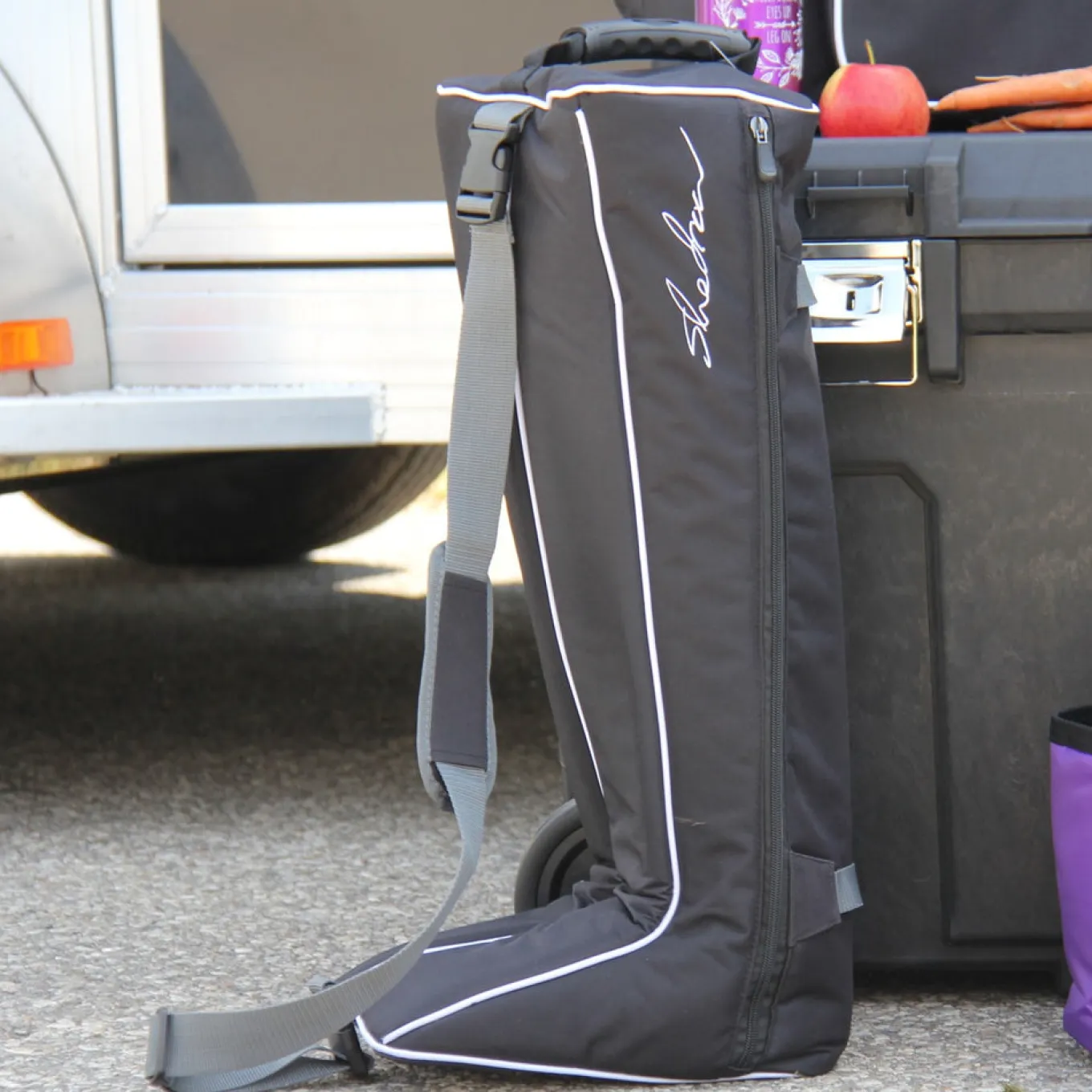 Shedrow Boot Bag
