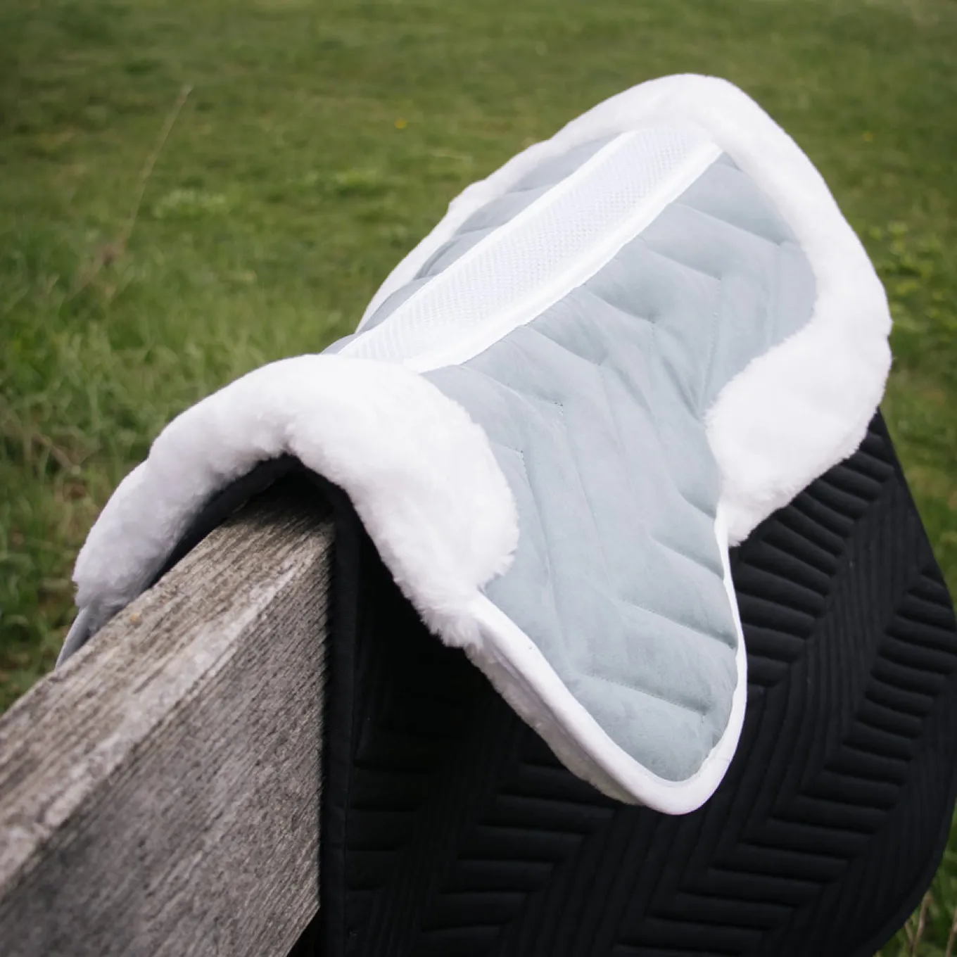 Shedrow Synthetic Suede Half Pad W/ 3D Mesh Spine